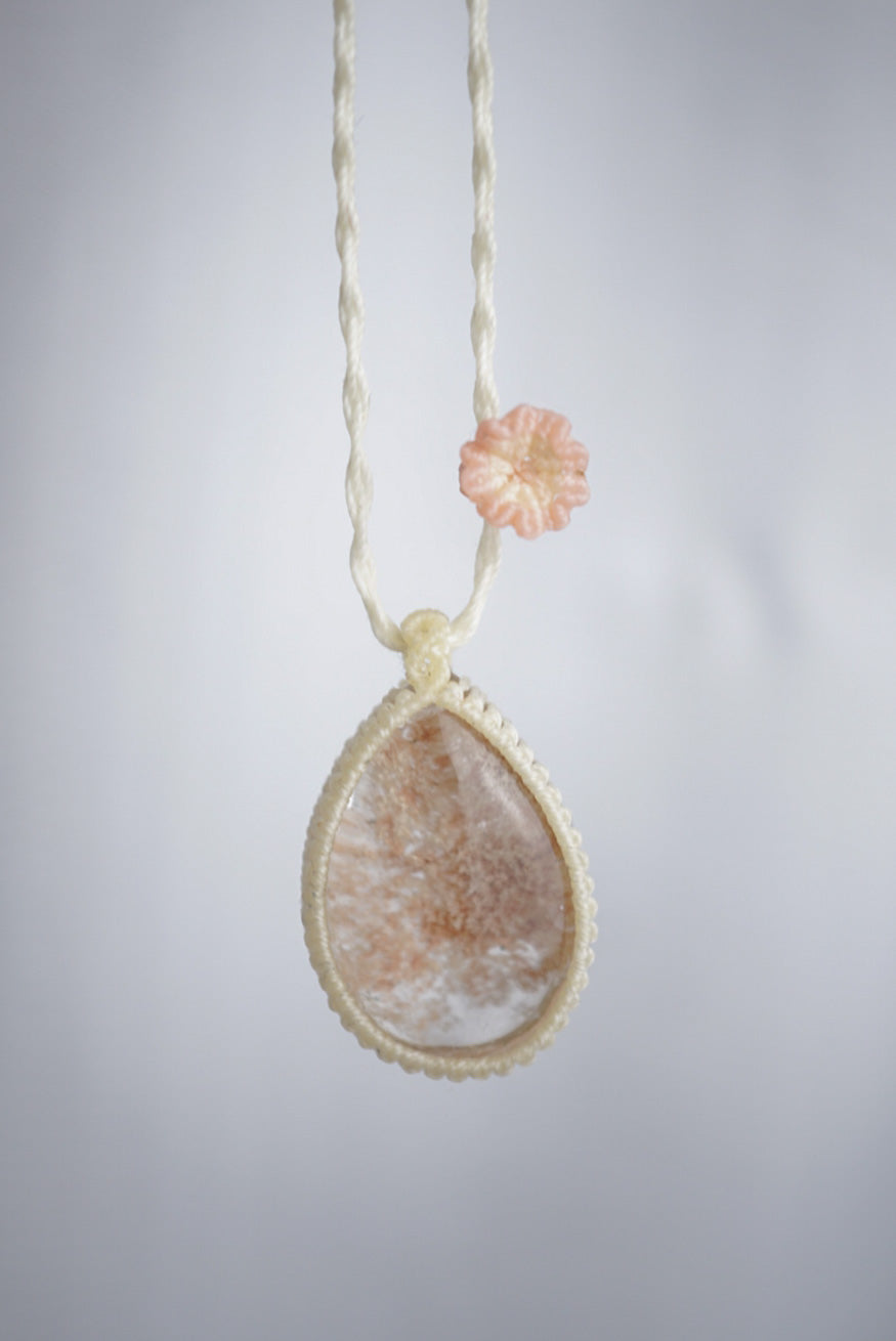 幽靈石 ︳Macramé 蠟線編織吊墜