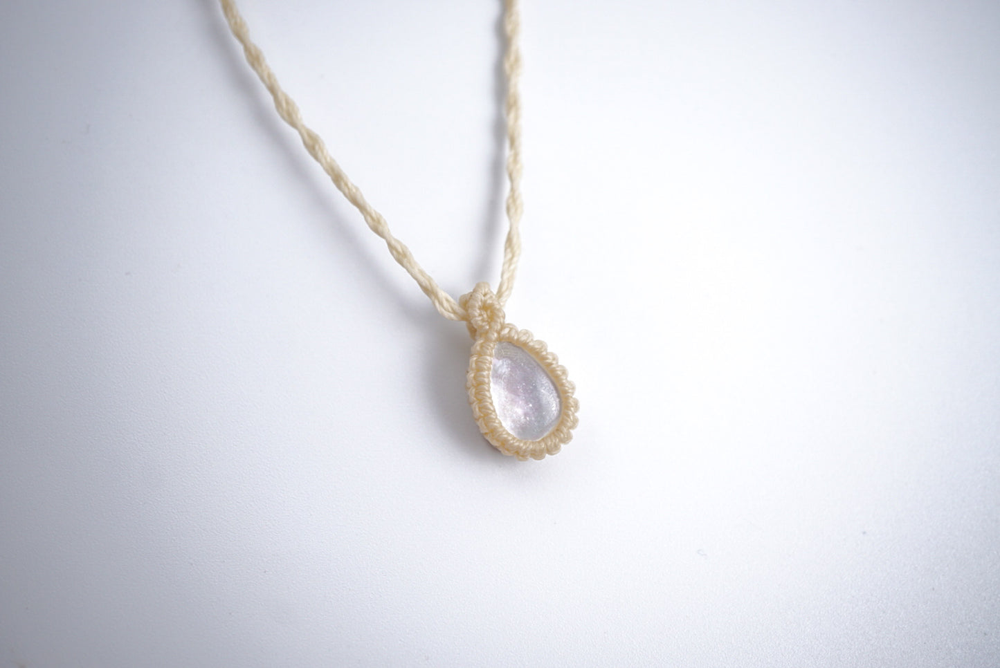 珍珠貝母︳Macramé 蠟線編織吊墜