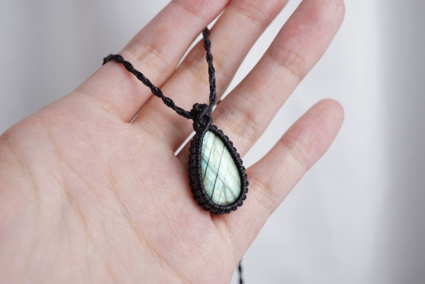 拉長石 ︳Macramé 蠟線編織吊墜