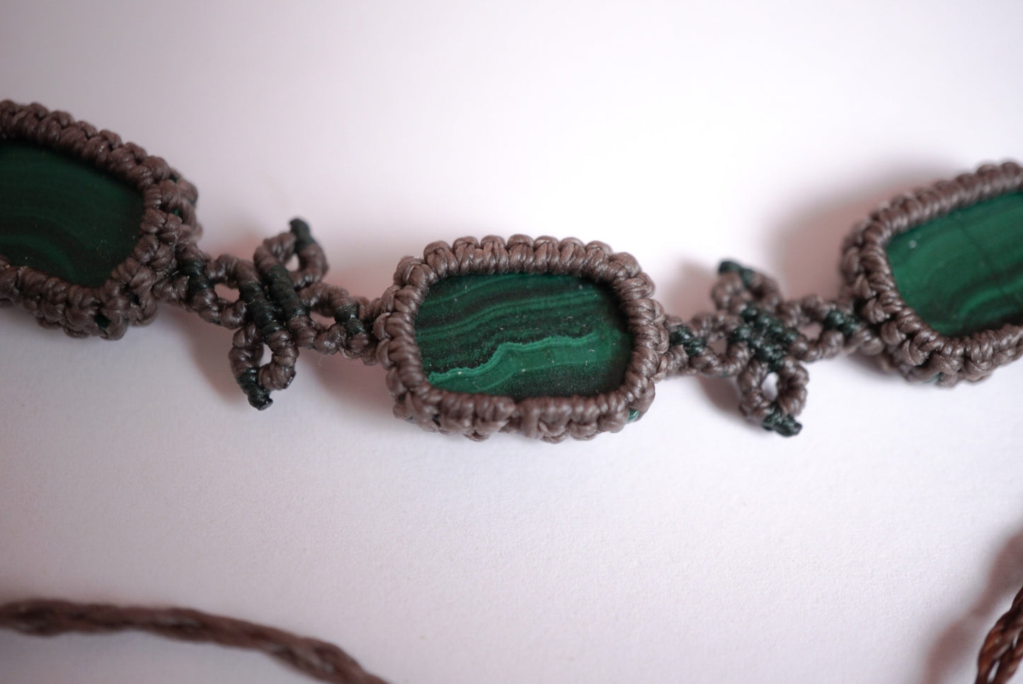 孔雀石 ︳Macramé 蠟線編織頸圈