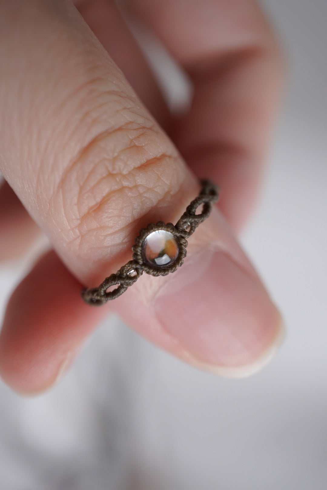 馬島月亮石 ︳Macramé 蠟線編織戒指