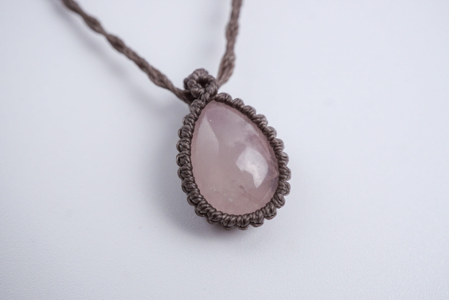 粉晶︳Macramé 蠟線編織吊墜