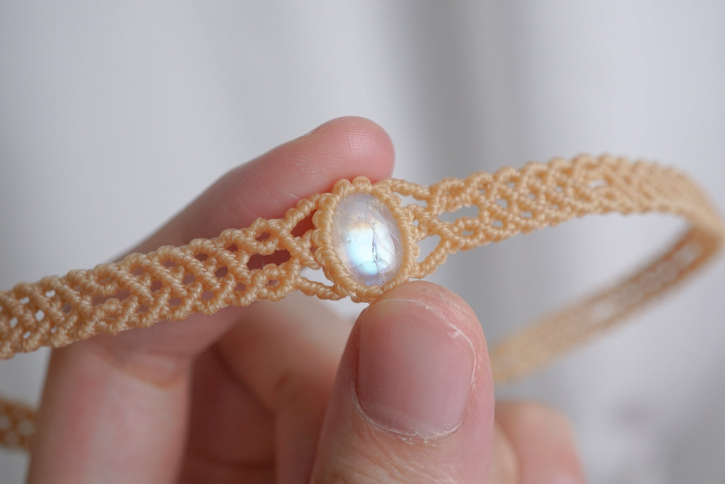 月亮石 ︳Macramé 蠟線編織頸圈