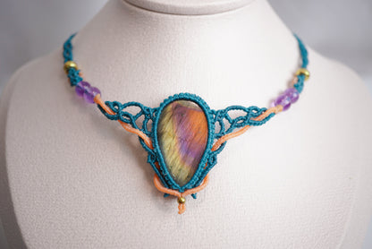 拉長石 ︳紫水晶｜Macramé 蠟線編織頸圈