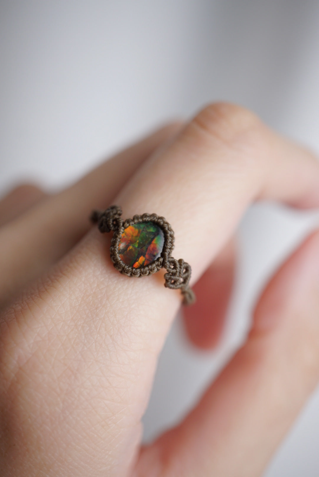 班彩石 ︳Macramé 蠟線編織戒指