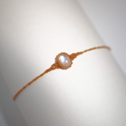 月亮石 ︳Macramé 蠟線編織手繩