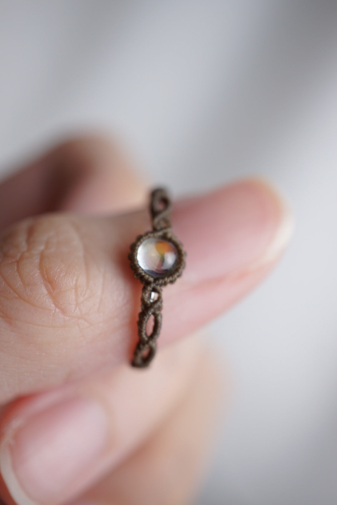 馬島月亮石 ︳Macramé 蠟線編織戒指