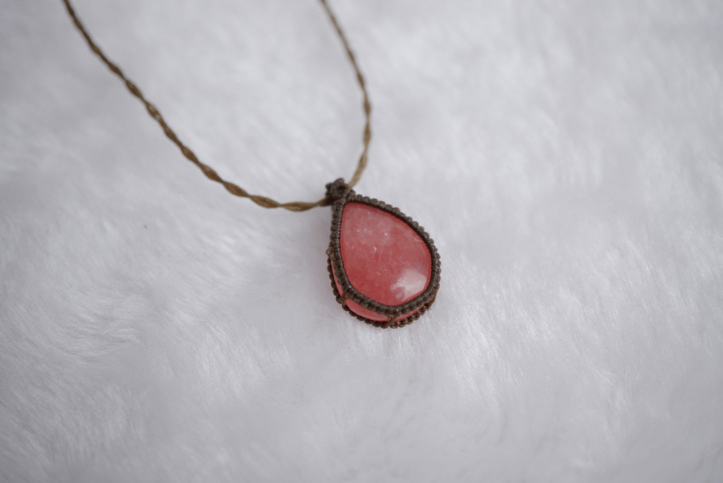 紅紋石 ︳Macramé 蠟線編織吊墜