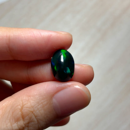 非洲黑蛋白石