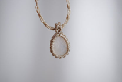 珍珠貝母︳Macramé 蠟線編織吊墜