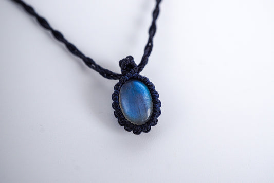 拉長石 ︳Macramé 蠟線編織吊墜