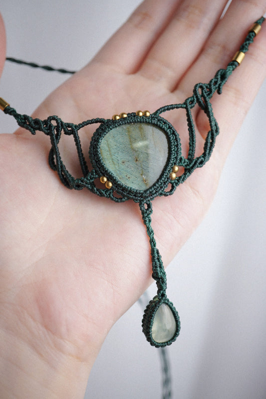 拉長石 ︳葡萄石 ︳Macramé 蠟線編織頸繩