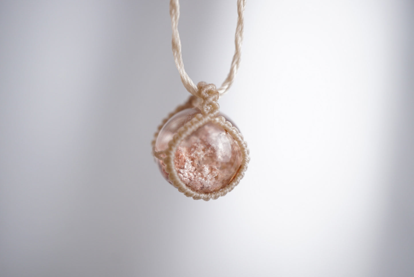 幽靈石 ︳Macramé 蠟線編織吊墜