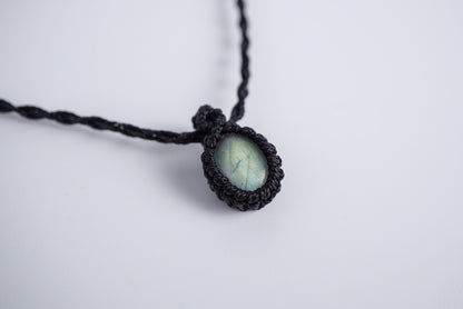 拉長石 ︳Macramé 蠟線編織吊墜