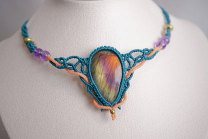 拉長石 ︳紫水晶｜Macramé 蠟線編織頸圈