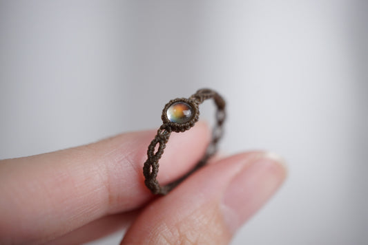 馬島月亮石 ︳Macramé 蠟線編織戒指