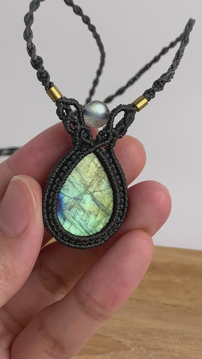 拉長石 ︳Macramé 蠟線編織頸繩