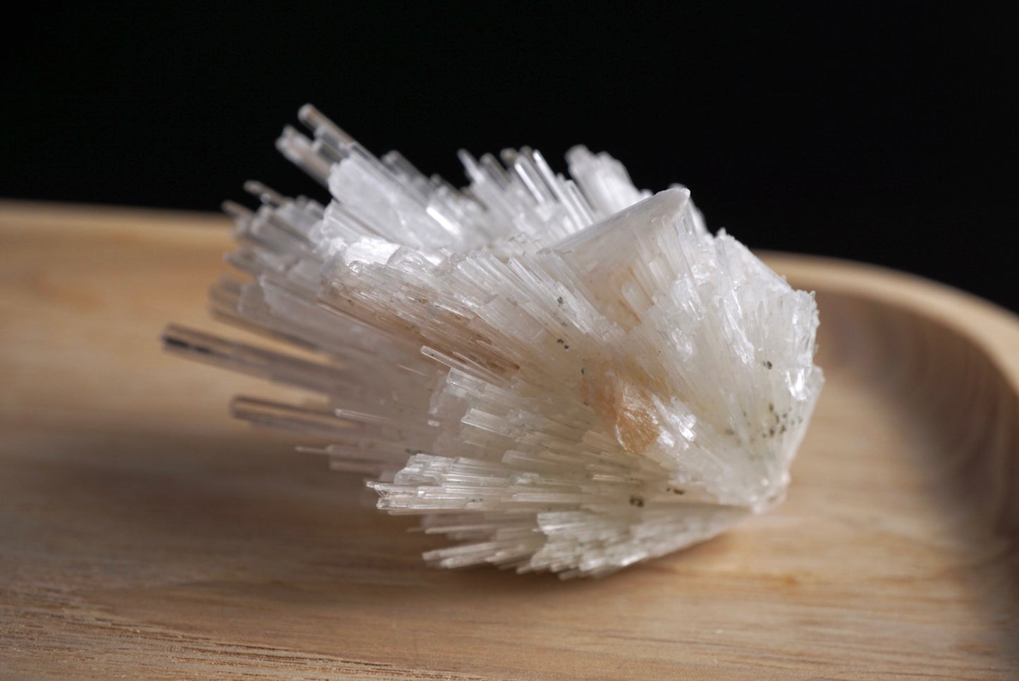 Scolecite Spray Natural Formation