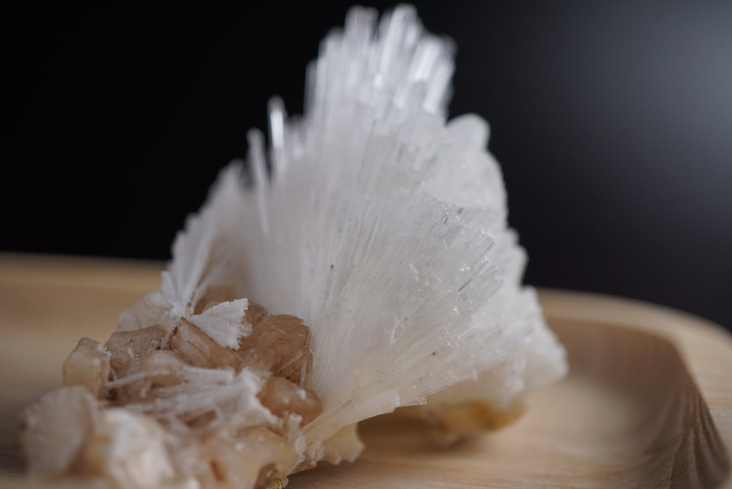 Scolecite Spray Natural Formation